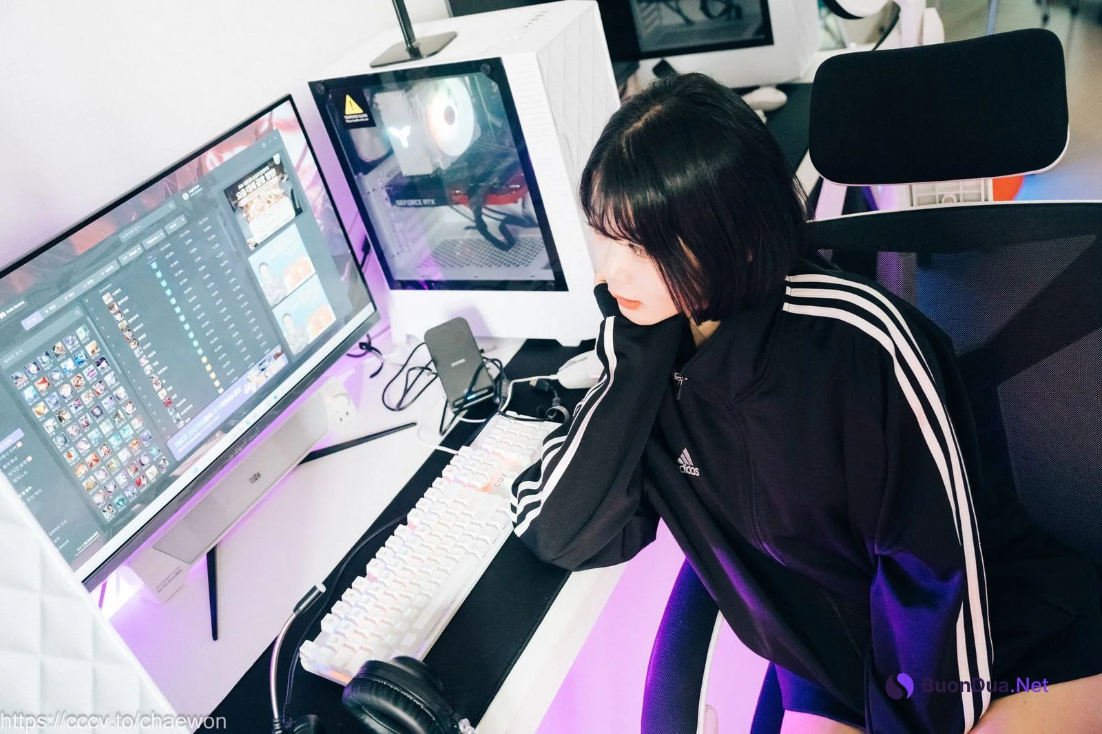 ZIA.Kwon 권지아, [Loozy] PC Room With SP Set.02 - Photo 10