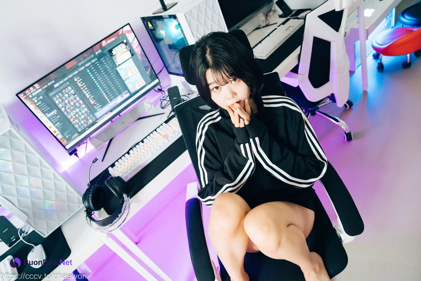 ZIA.Kwon 권지아, [Loozy] PC Room With SP Set.02 - Photo 6