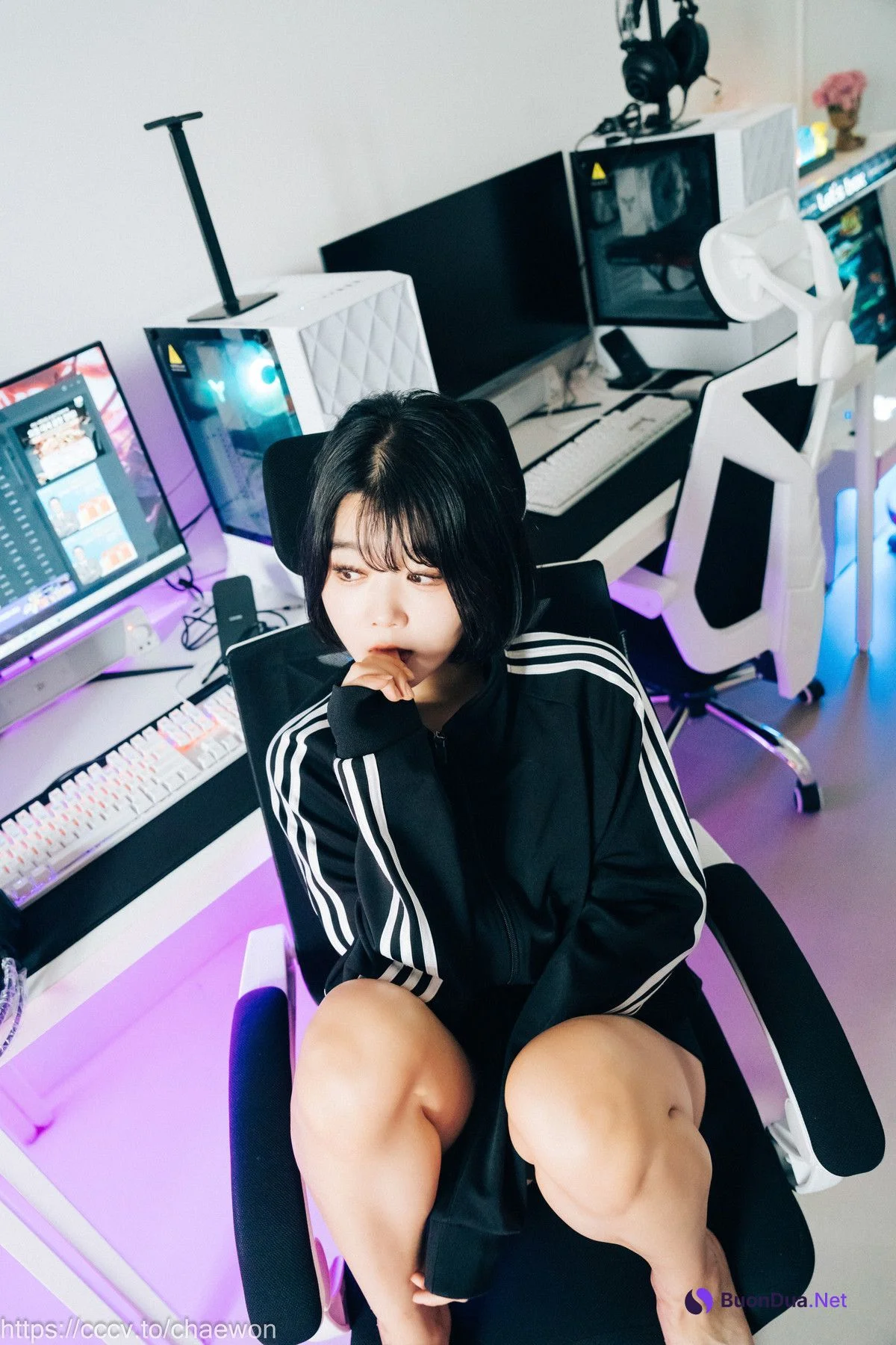 ZIA.Kwon 권지아, [Loozy] PC Room With SP Set.02 - Photo 8