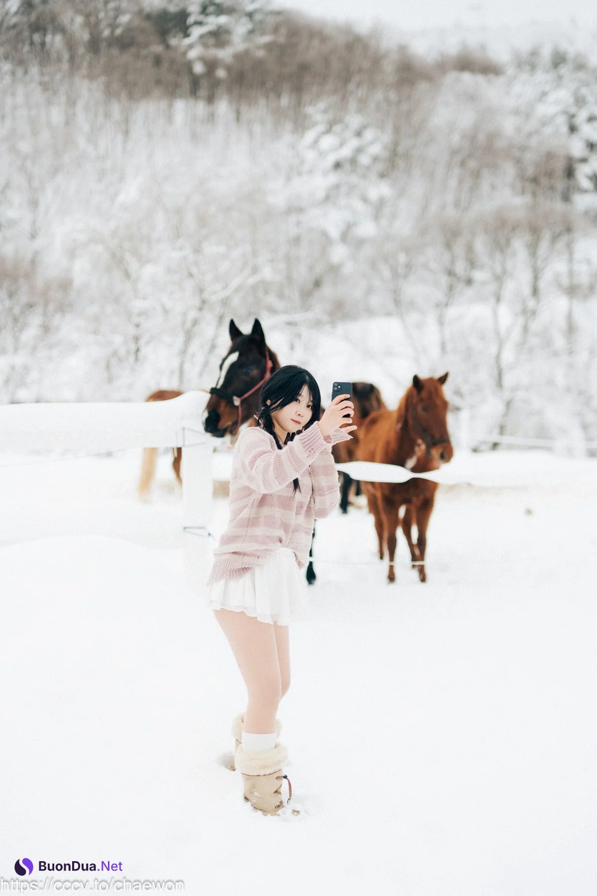 ZIA.Kwon 권지아, [Loozy] Snow Girl Set.01 - Photo 12