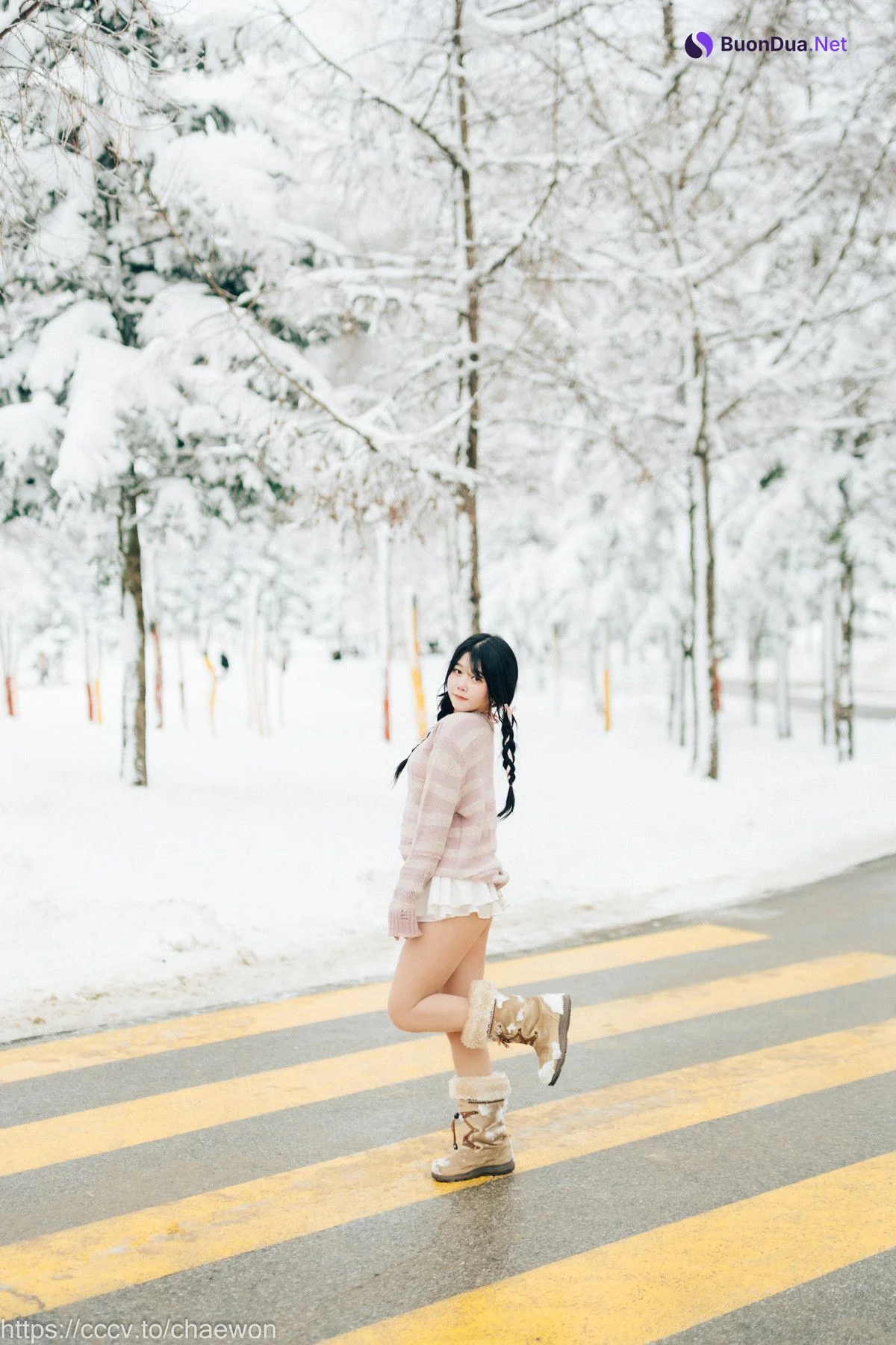ZIA.Kwon 권지아, [Loozy] Snow Girl Set.02 - Photo 19