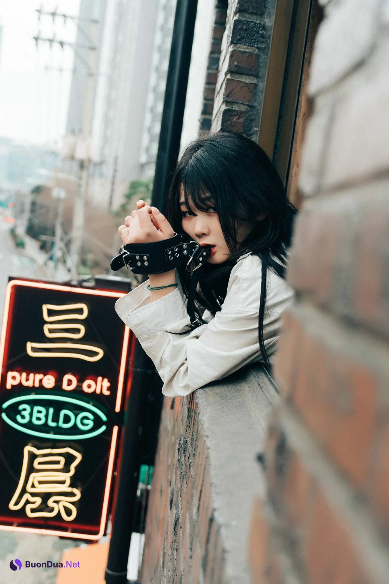ZIA.Kwon 권지아, Loozy ‘Tight and Closer’ Set.01 - Photo 5