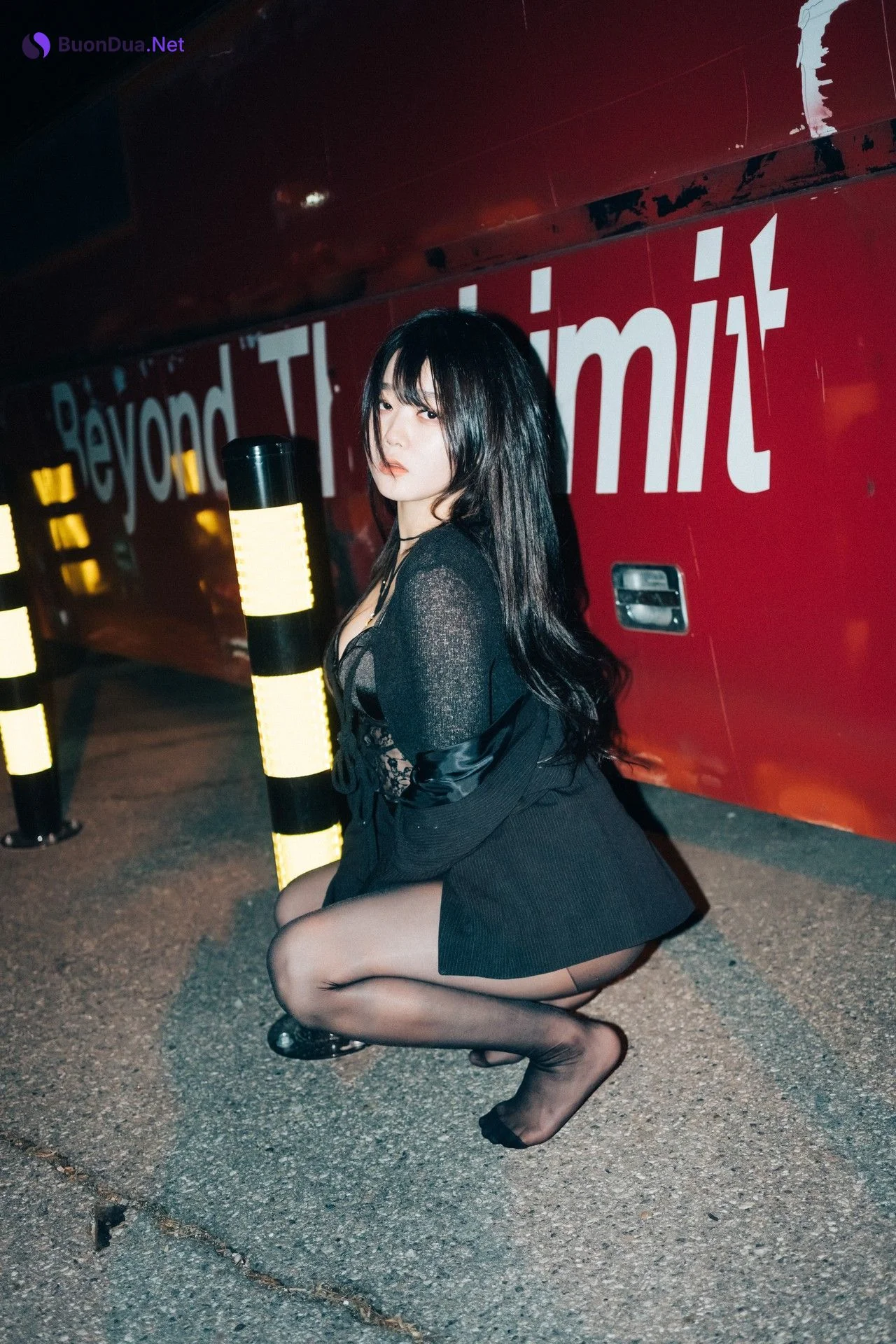 ZIA.Kwon 권지아, [Loozy] XXX At Night Road Set.01 - Photo 14