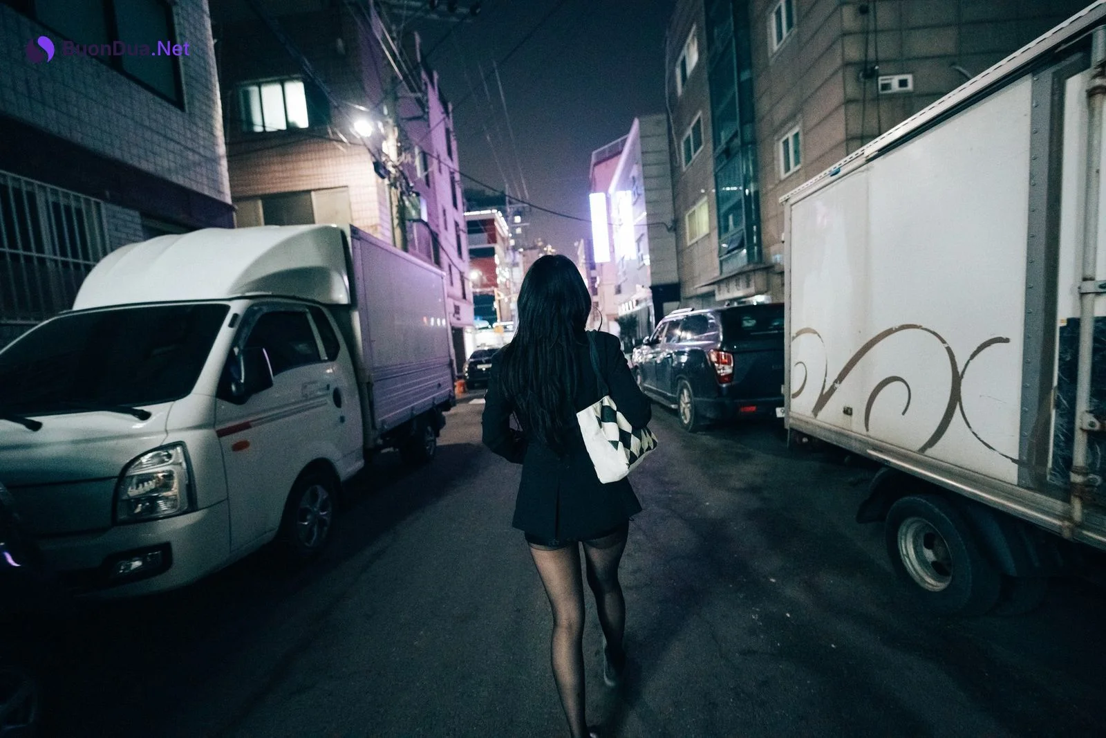 ZIA.Kwon 권지아, [Loozy] XXX At Night Road Set.01 - Photo 7