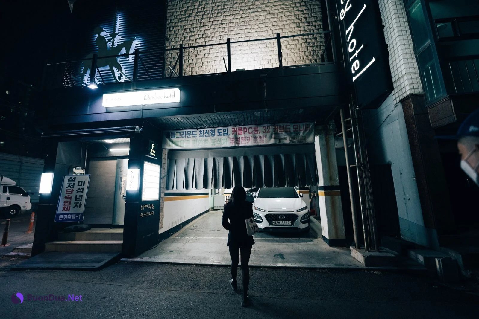ZIA.Kwon 권지아, [Loozy] XXX At Night Road Set.01 - Photo 8