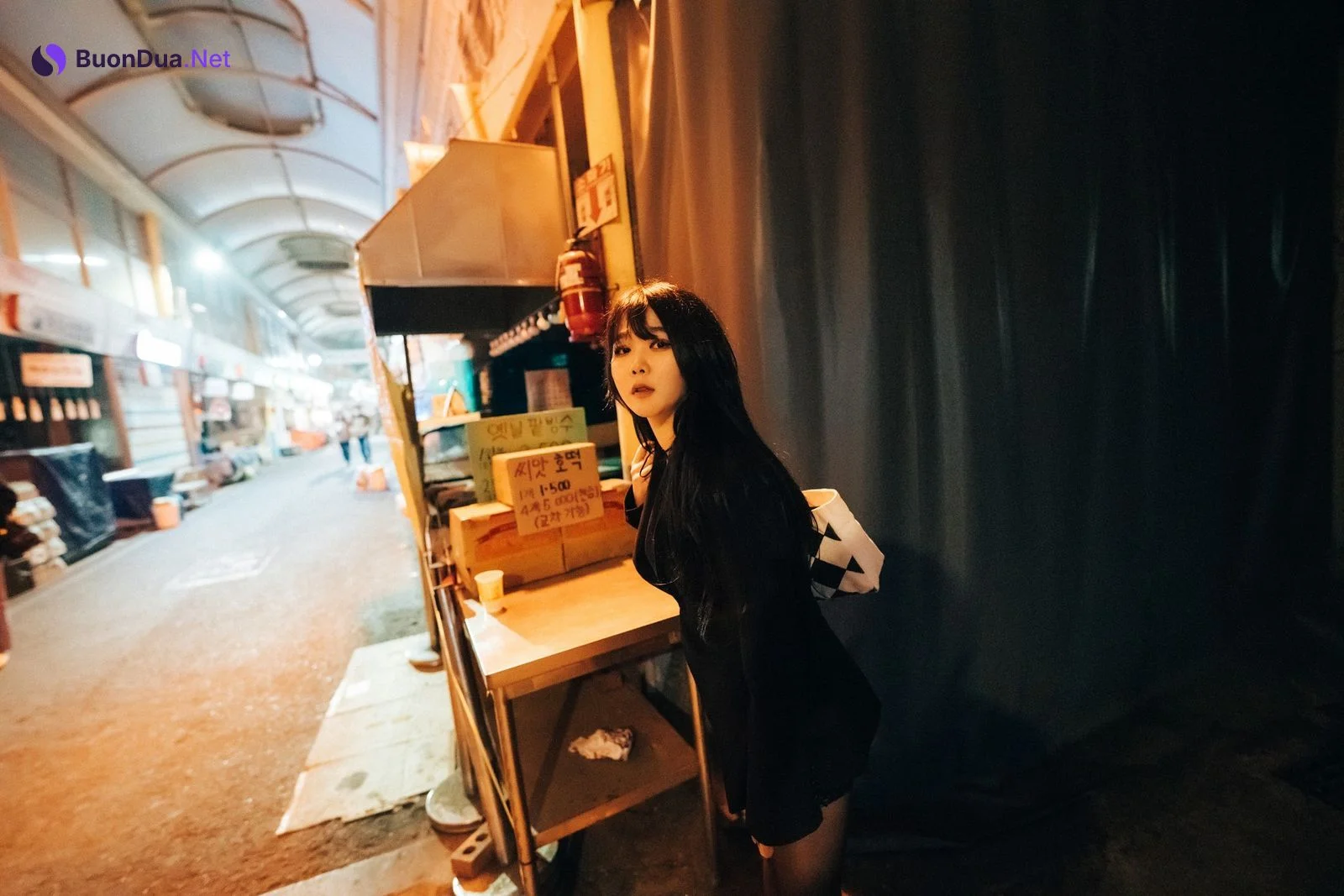 ZIA.Kwon 권지아, [Loozy] XXX At Night Road Set.02 - Photo 2