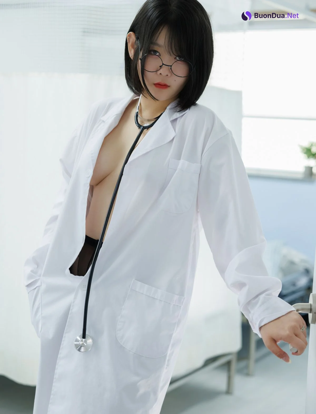 ZIA.Kwon 권지아, READY Vol.01 “Lady Doctor” Set.01 - Photo 2
