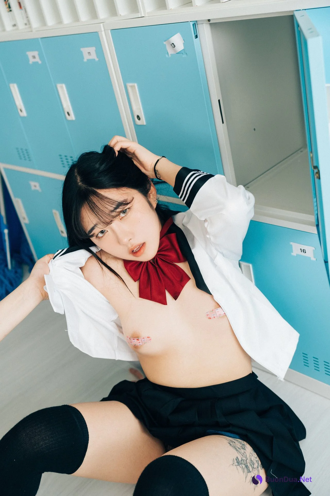ZIA.Kwon 권지아, Sonson 손손, [Loozy] Bitch Academy Hard Set.01 - Photo 15