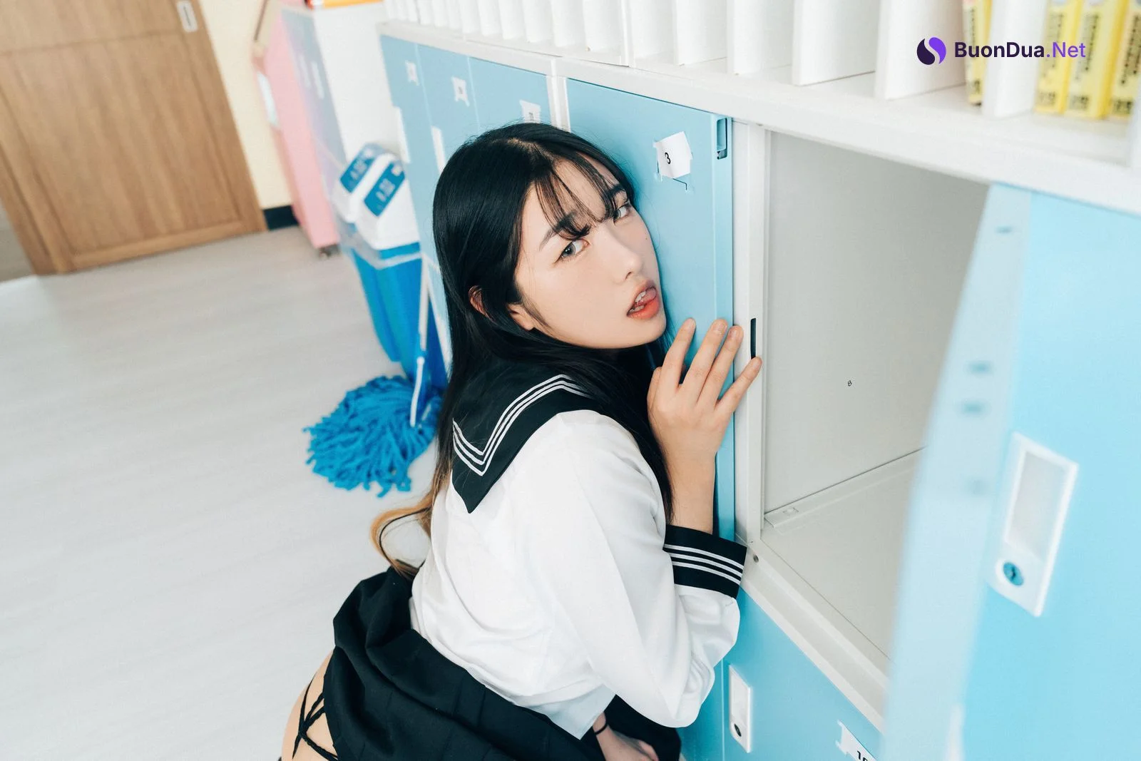 ZIA.Kwon 권지아, Sonson 손손, [Loozy] Bitch Academy Hard Set.01 - Photo 20