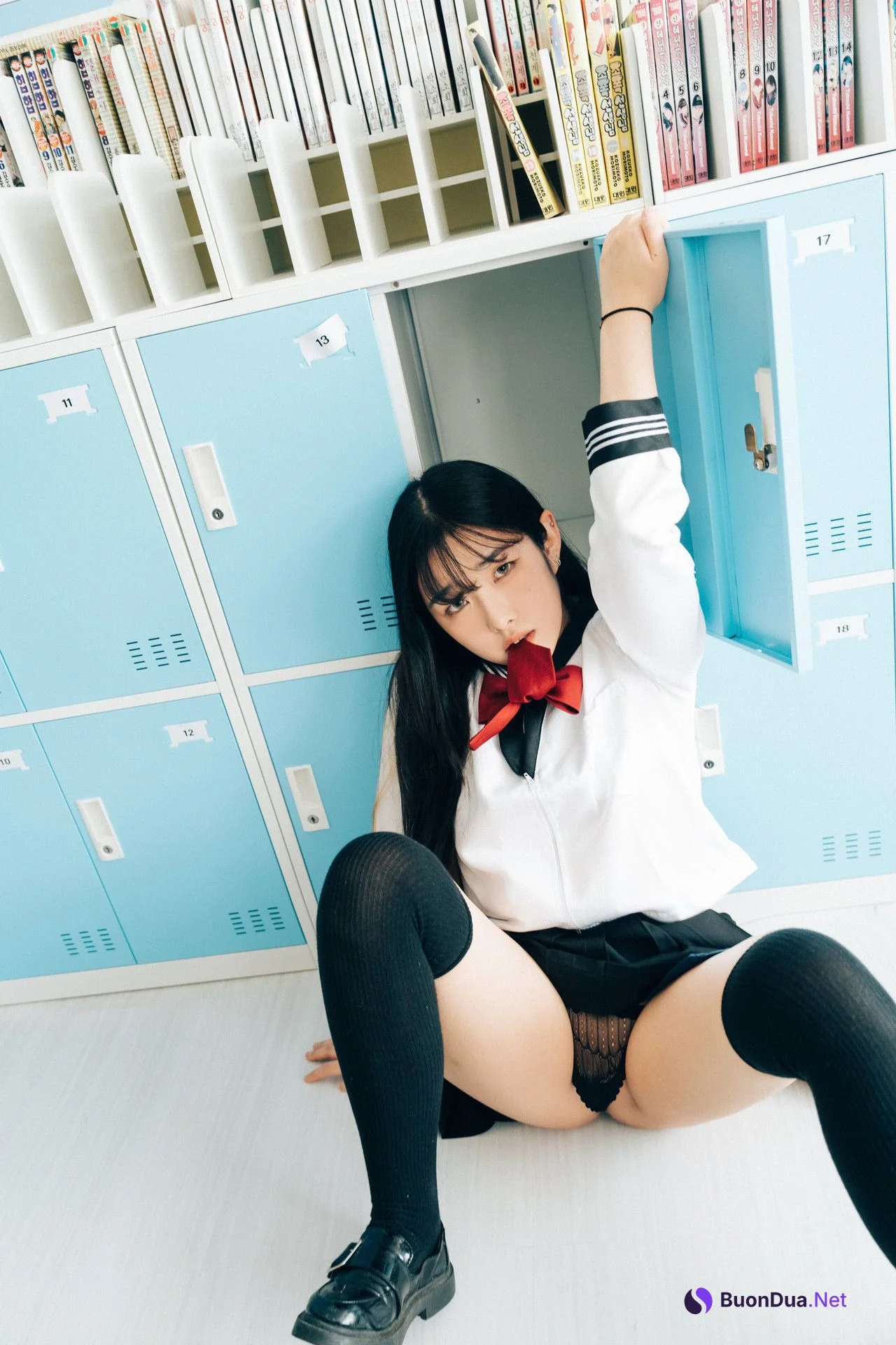 ZIA.Kwon 권지아, Sonson 손손, [Loozy] Bitch Academy Hard Set.01 - Photo 3