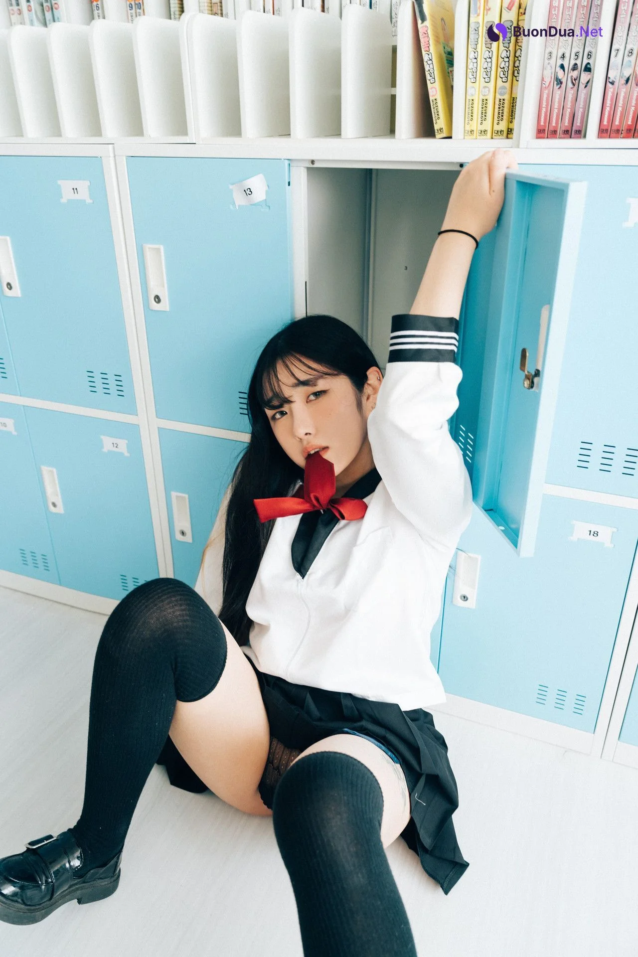 ZIA.Kwon 권지아, Sonson 손손, [Loozy] Bitch Academy Hard Set.01 - Photo 4