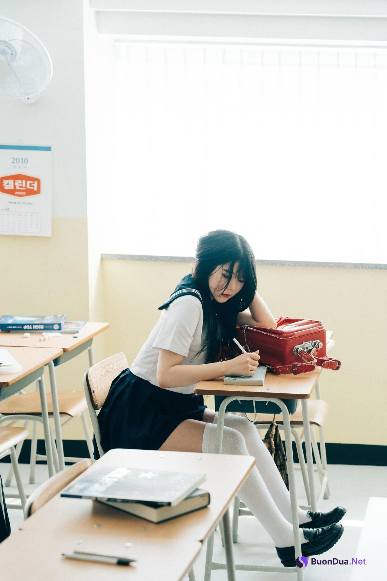 ZIA.Kwon 권지아, Sonson 손손, [Loozy] Bitch Academy Hard Set.02 - Photo 16
