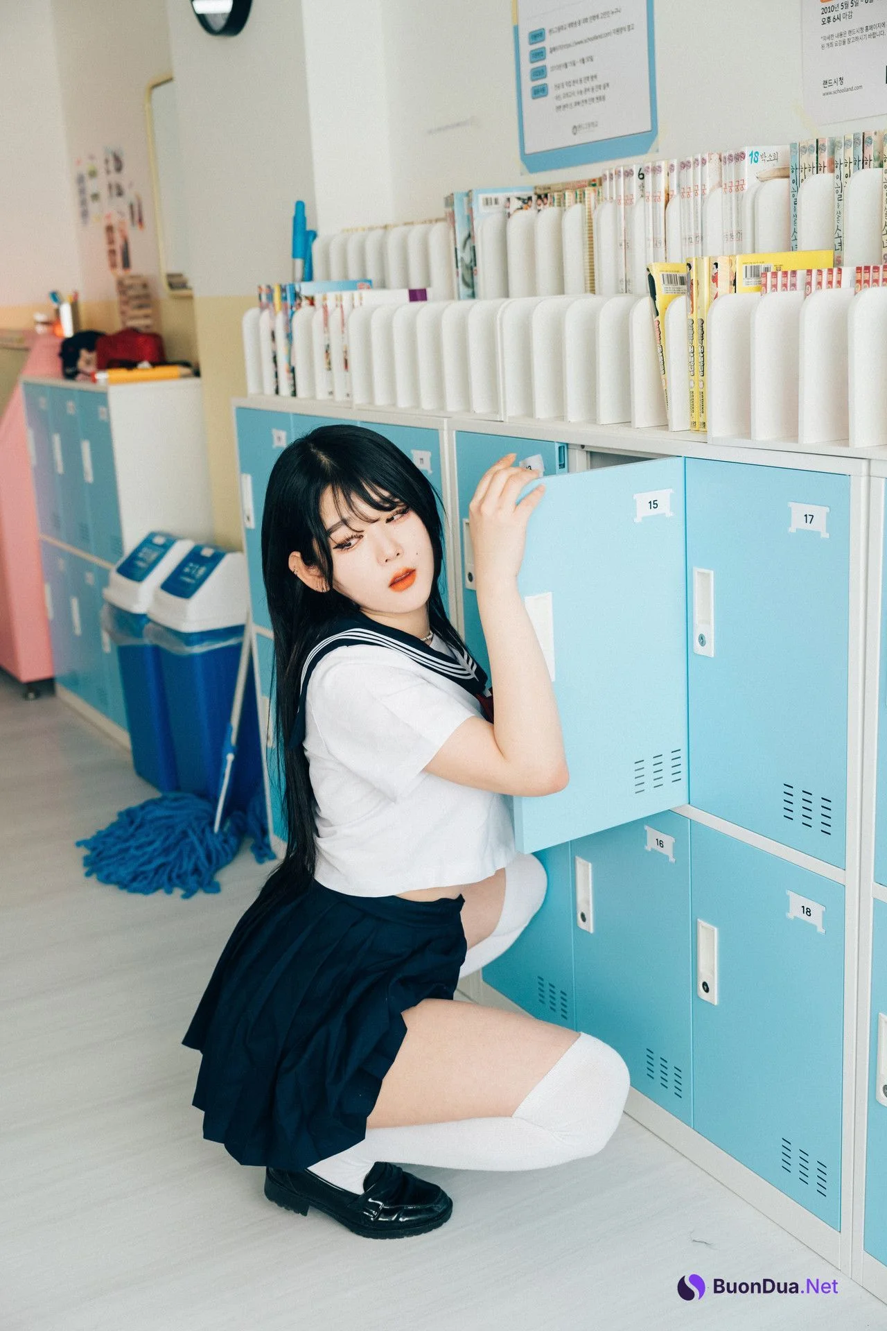 ZIA.Kwon 권지아, Sonson 손손, [Loozy] Bitch Academy Hard Set.02 - Photo 2