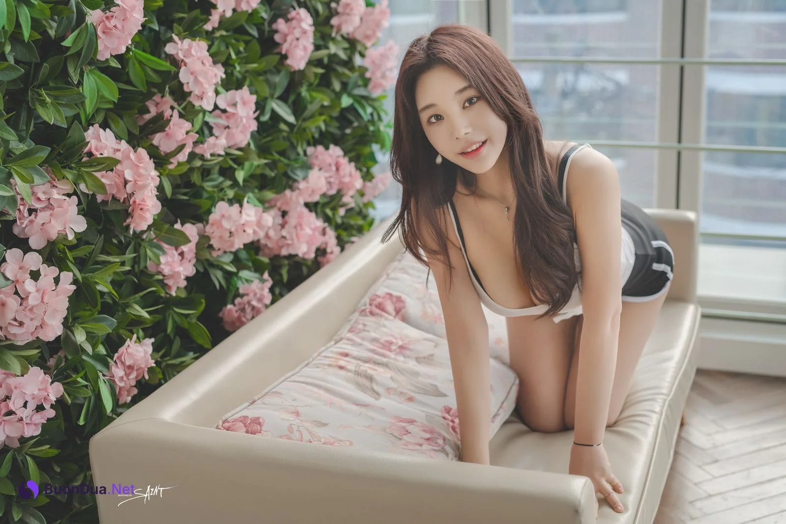 Zzyuri 쮸리, [SAINT Photolife] 1 Year Anniversary Set.01 - Photo 7