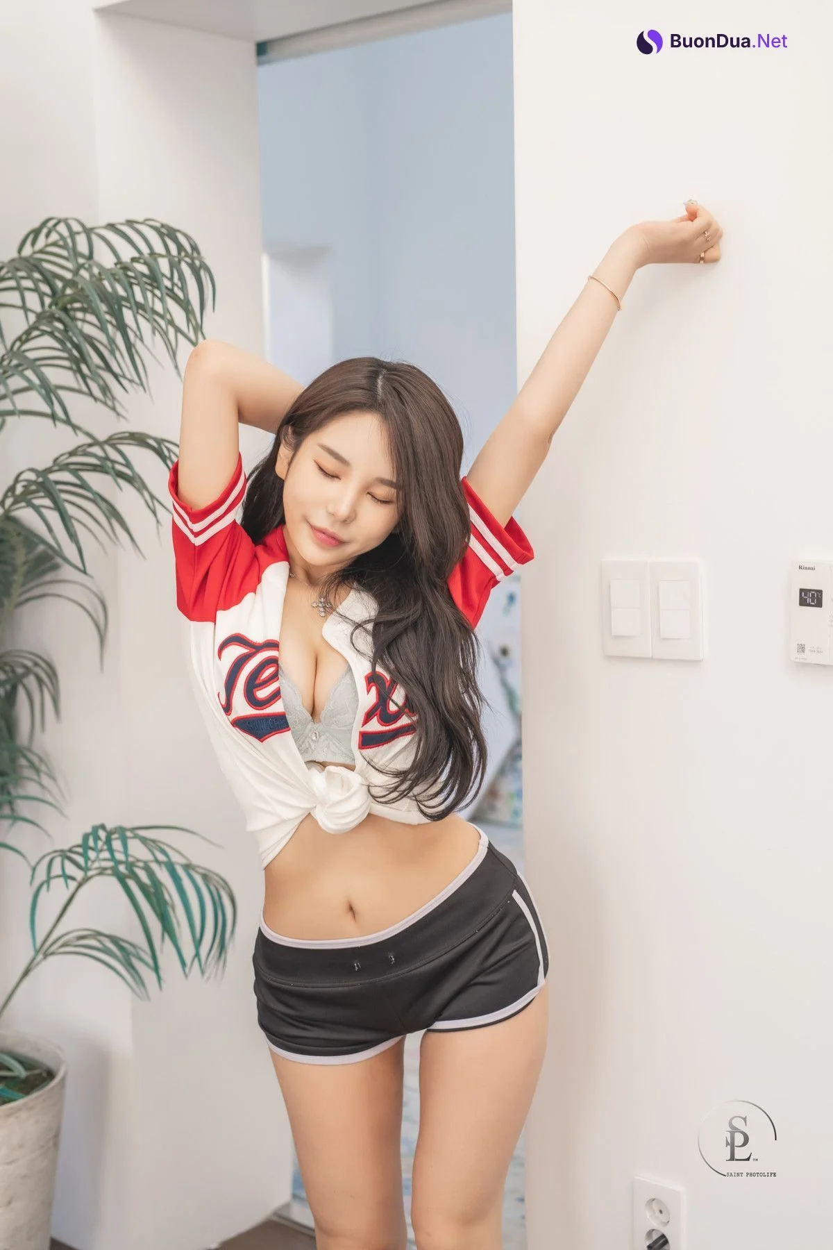 Zzyuri 쮸리, [SAINT Photolife] Homebody Set.01 - Photo 10